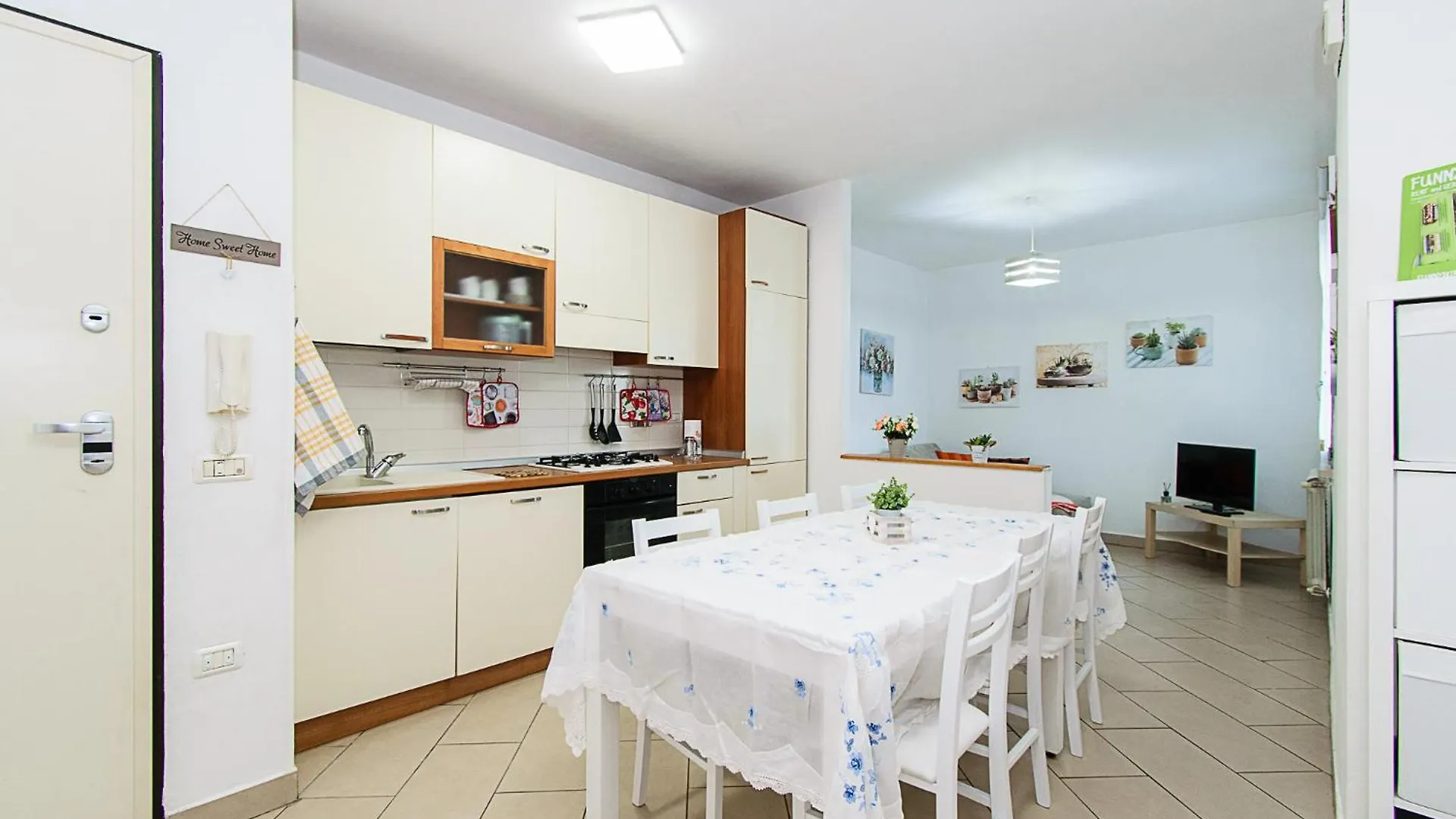 Venturina Terme Apartment